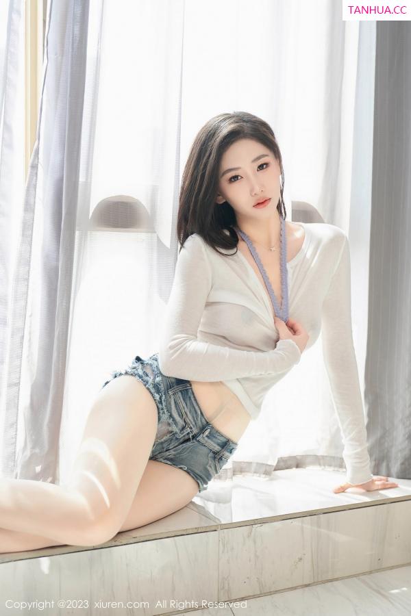   [XiuRen]高清写真图 2023.06.14 No.6911 沈青黛 清纯美腿第13张图片